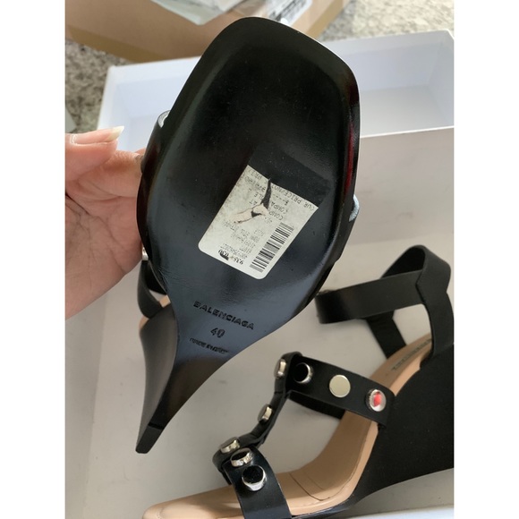 BALENCIAGA Studded Sandals - Picture 7 of 7